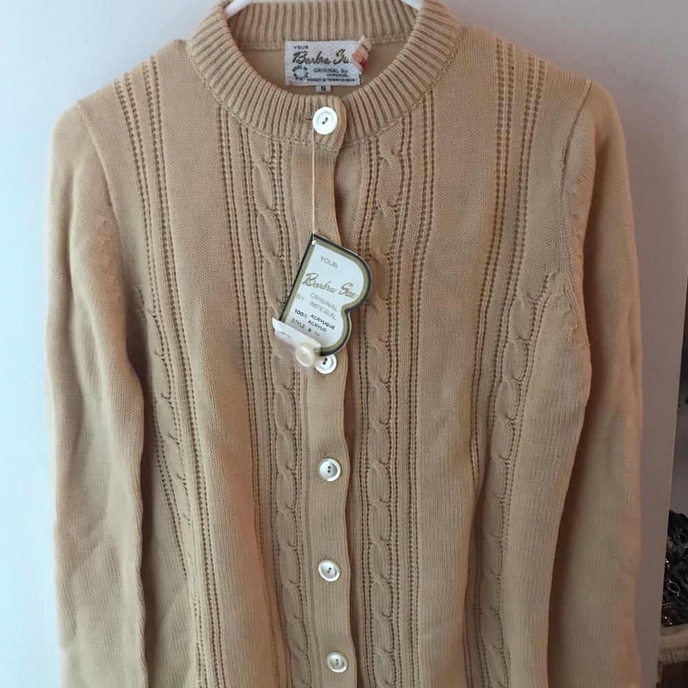 Vintage NWT Barbra Sue Size small cardigan
